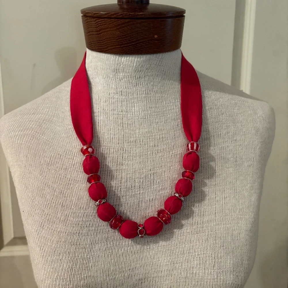 necklace red beaded fabric adjustable self-tie